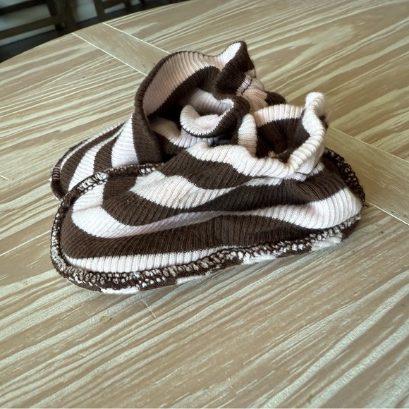 Baby girl super soft pastel Striped Brown and pink Kids Slipper booties/shoes••• - Picture 4 of 5